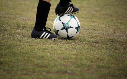 Voetbalschoenen voor vrouwen kiezen: waar moet je op letten?